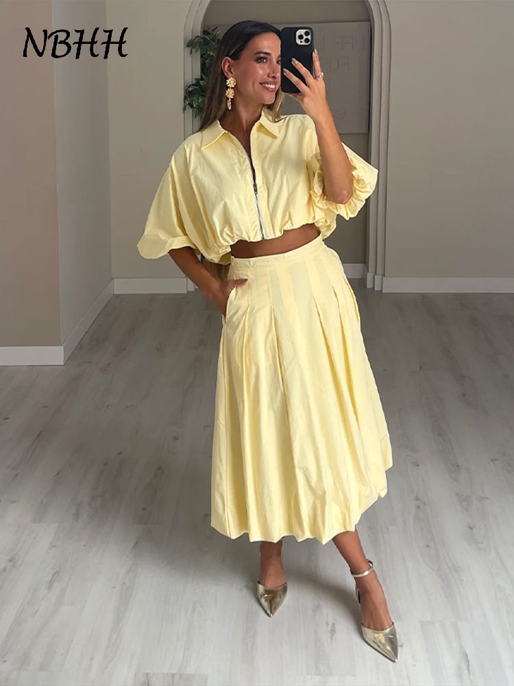 <p><strong>SEE WHY 10,000+ CANADIAN</strong></p><p><strong> WOMEN NEVER SHOP ANYWHERE ELSE</strong></p>