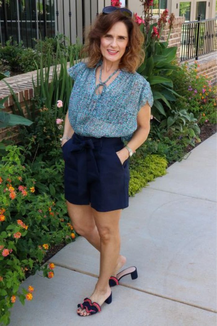 <p><strong>SEE WHY  50.000+ CANADIAN </strong></p><p><strong>WOMEN NEVER SHOP ANYWHERE ELSE</strong></p>