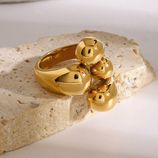 Moryet - Adjustable Gold Ring with Claws