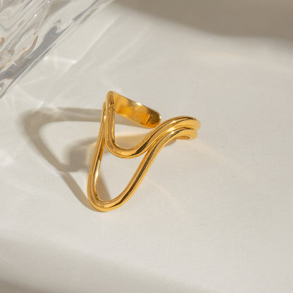 Asger - Elegant Gold Ring