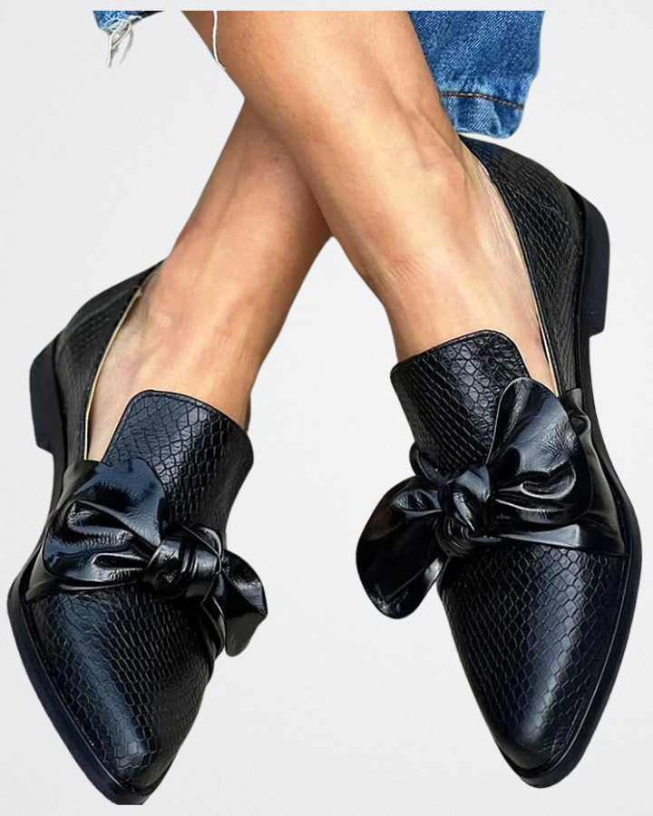 Faith - Noir Charm Loafers