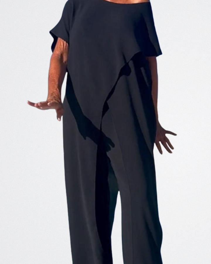 Solea Effortless Pleated Set