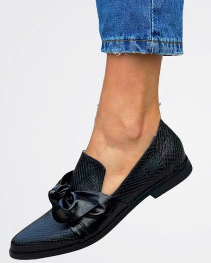 Faith - Noir Charm Loafers