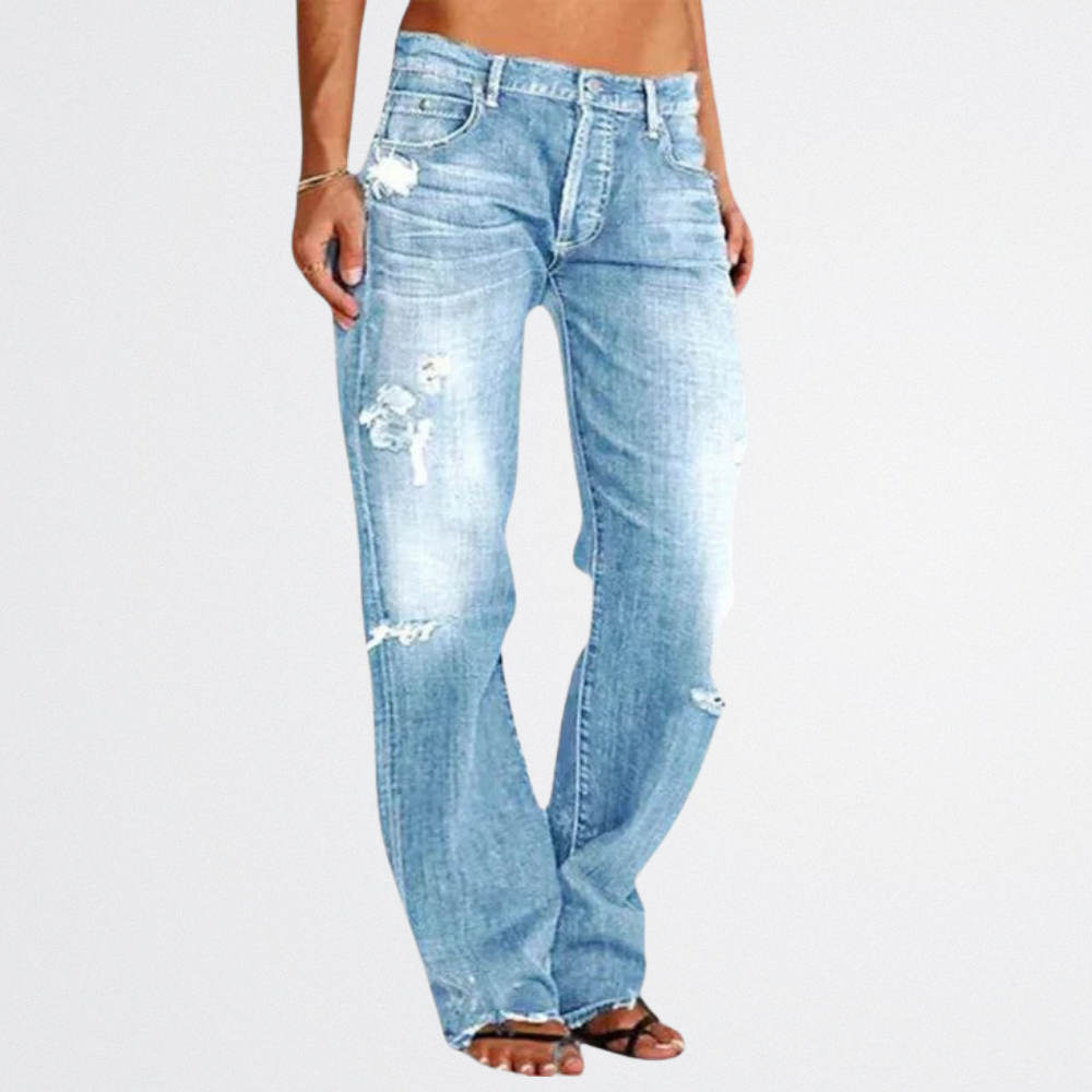 Camila - Relaxed Fit Ripped Jeans