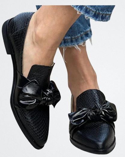 Faith - Noir Charm Loafers