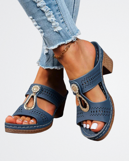 Mara | Chic and comfortable orthopaedic sandals