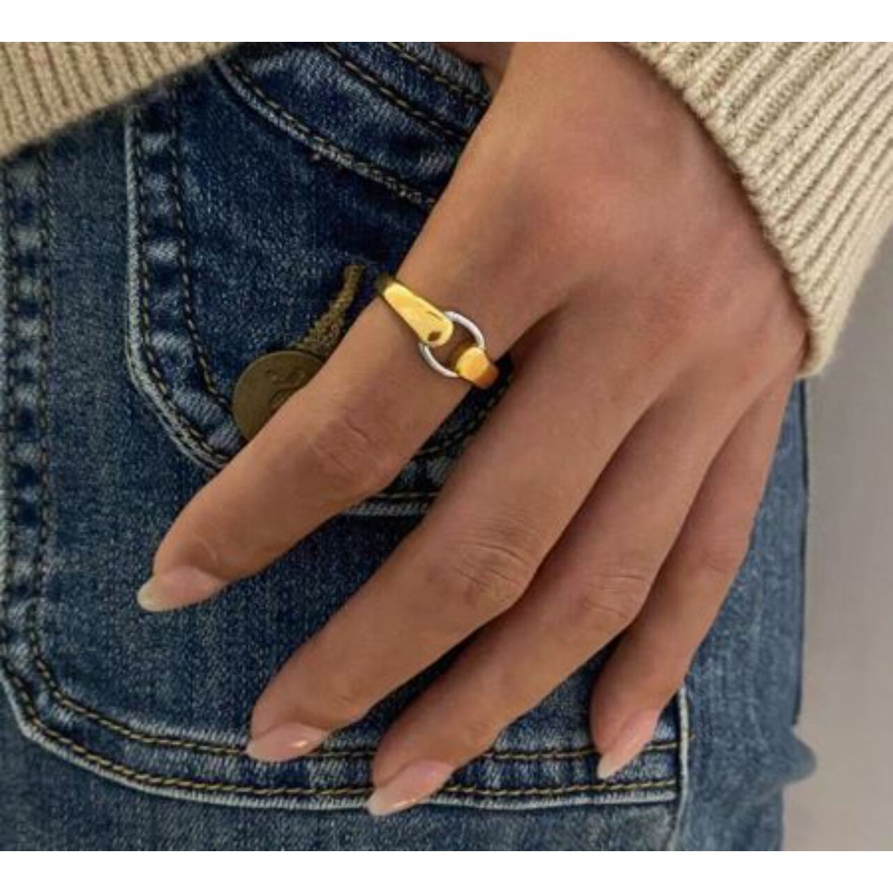 Priscilla - Mixed Splicing Crown Necklace