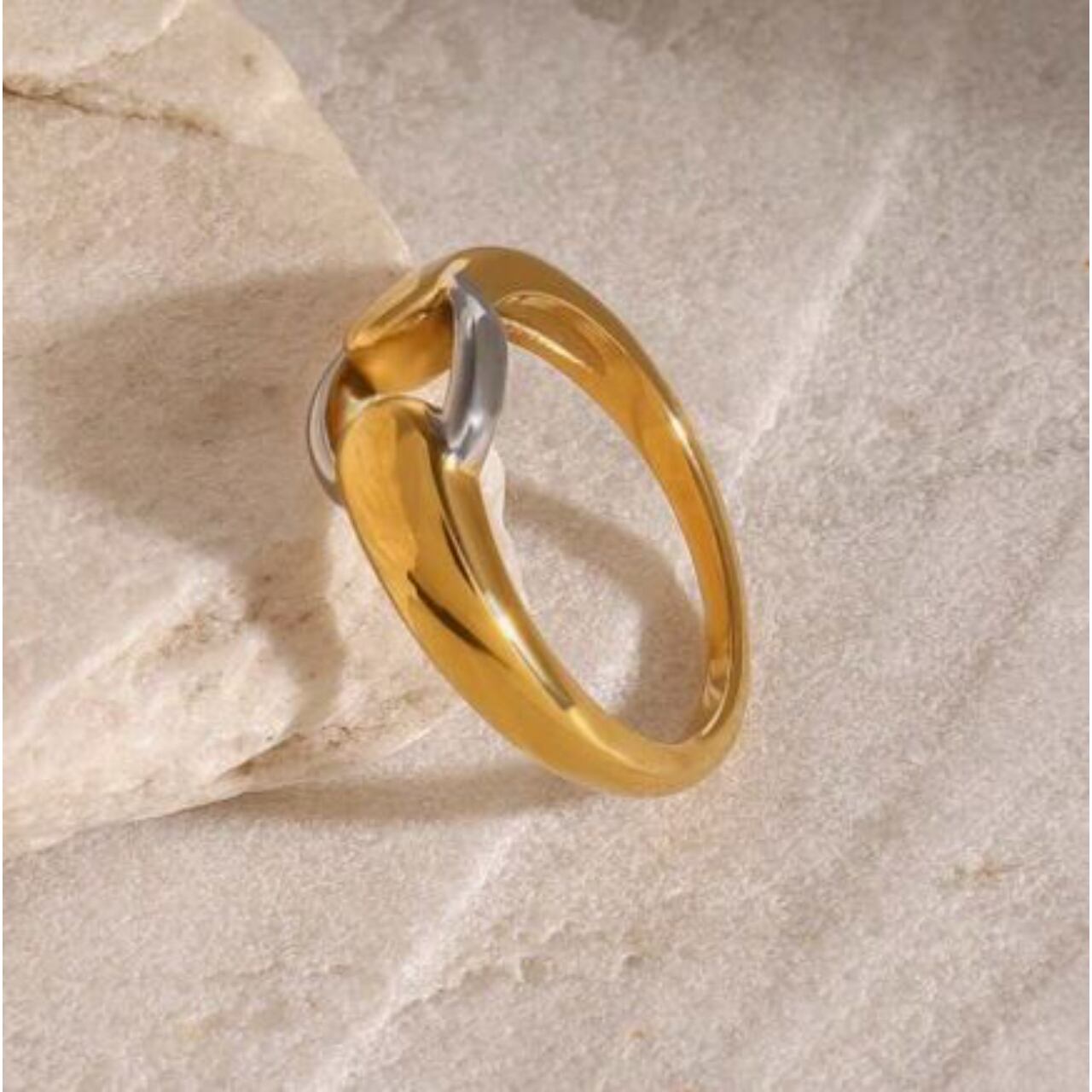 Priscilla - Mixed Splicing Crown Necklace