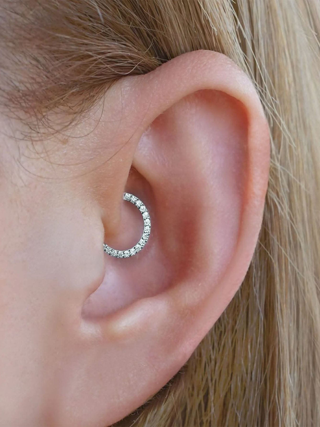 Ann Dow - Septum Piercing