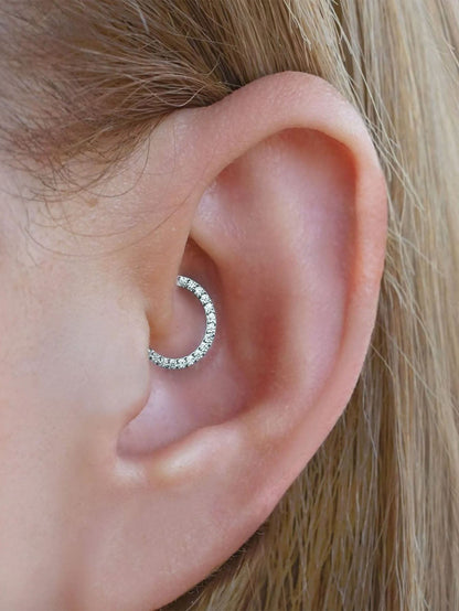 Ann Dow - Septum Piercing